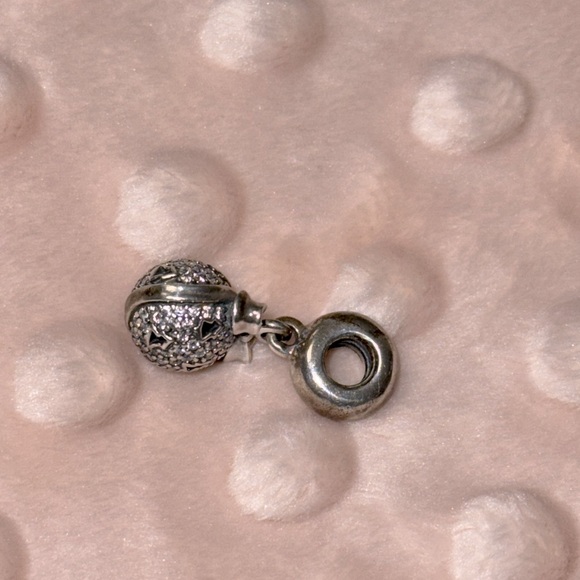 Pandora Black Friday charm - Picture 2 of 2
